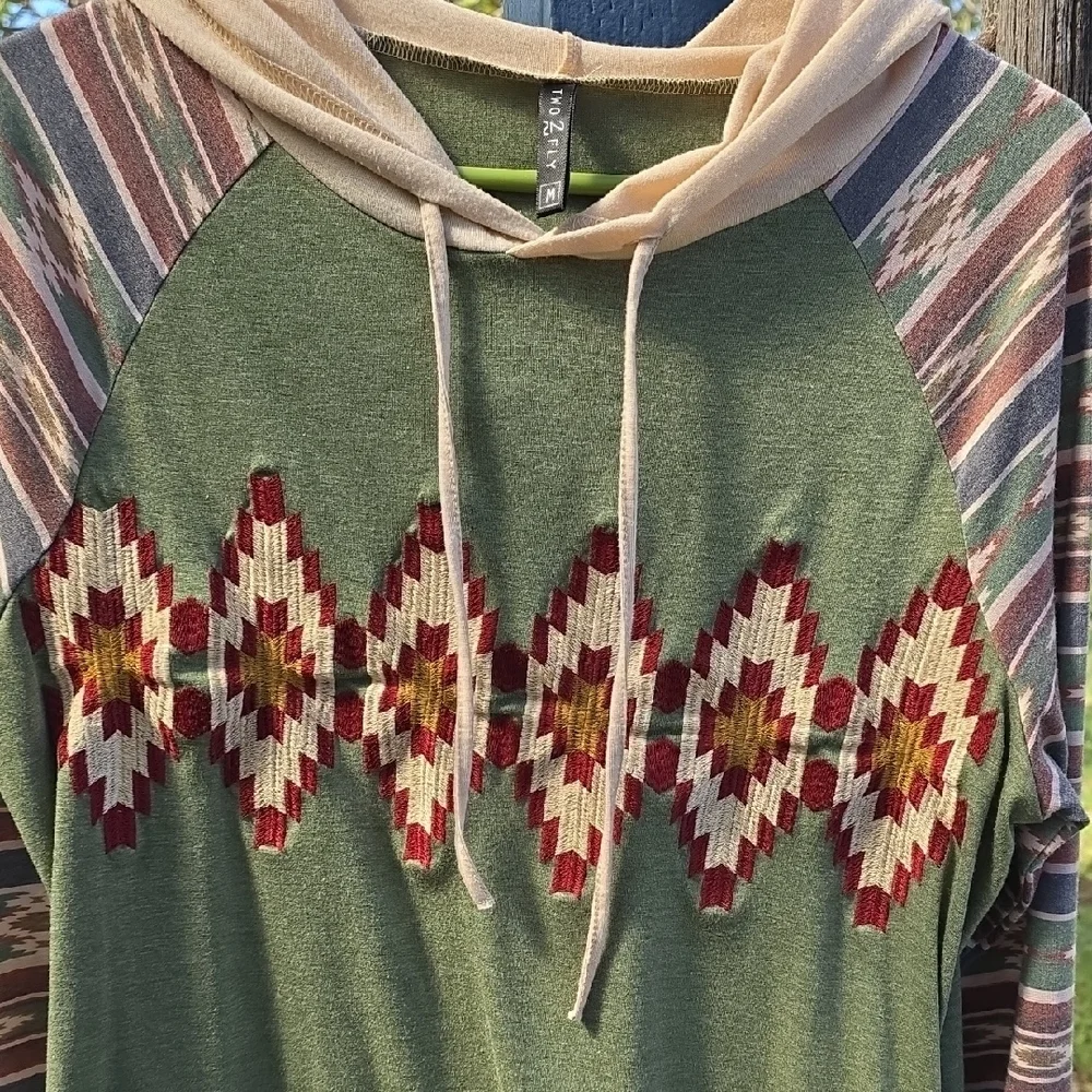 Two 2 Fly Olive Green Embroidered Aztec Pattern Hoodie With Pockets - Picture 3 of 10